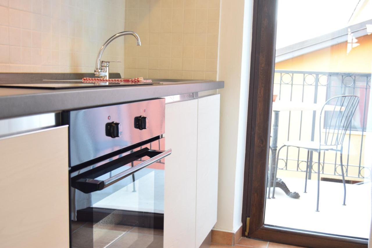 Residence Segattini ริวาเดลการ์ดา ภายนอก รูปภาพ