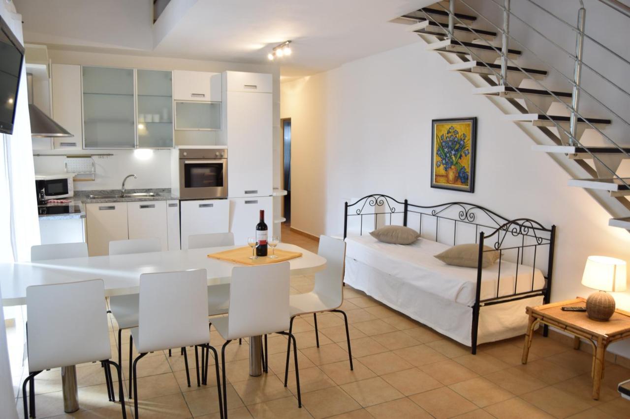 Residence Segattini ริวาเดลการ์ดา ภายนอก รูปภาพ